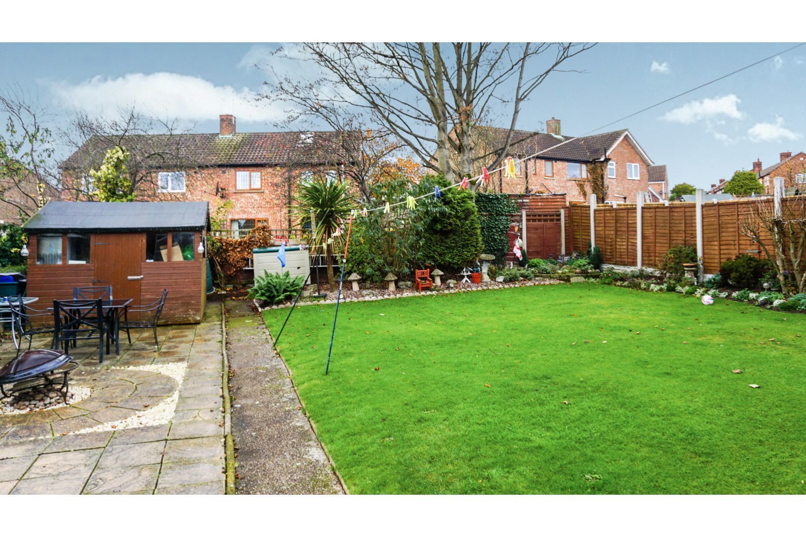 4 bedroom semidetached house for sale, Falcon Lodge Crescent, Sutton