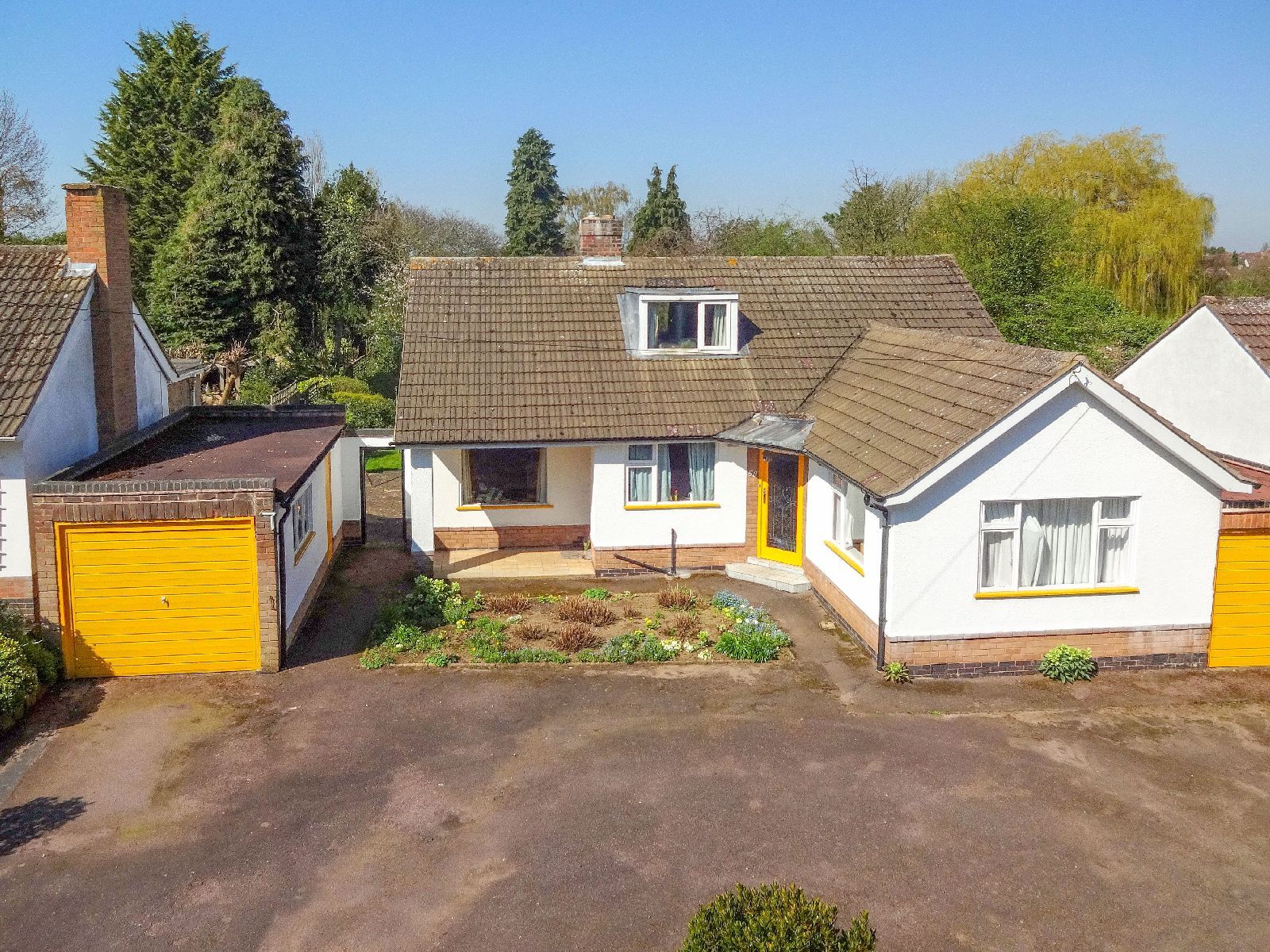 3 bedroom bungalow for sale, Station Road, Thurnby, Leicester LE, LE7 9PW