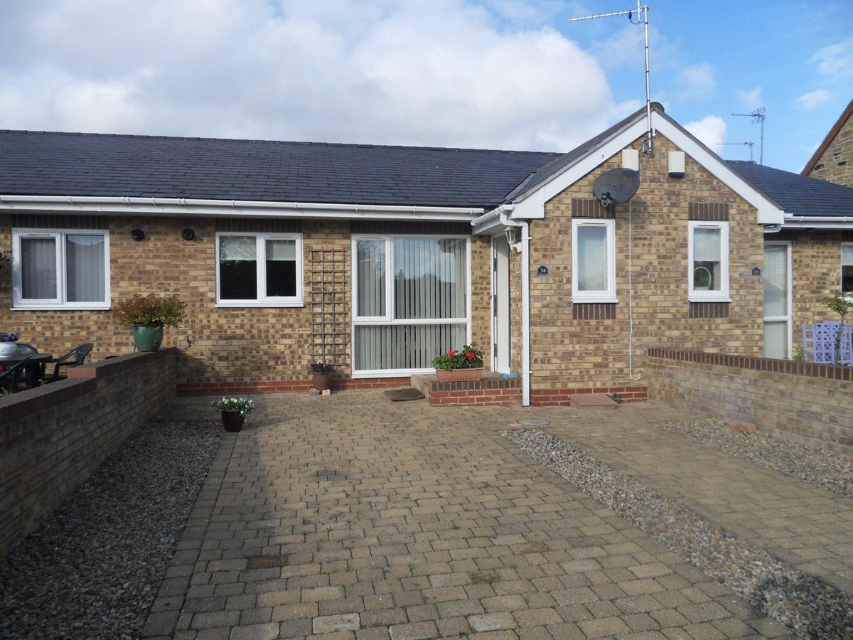2 bedroom bungalow for sale, Charles Street, Pegswood, Morpeth NE, NE61 6UN