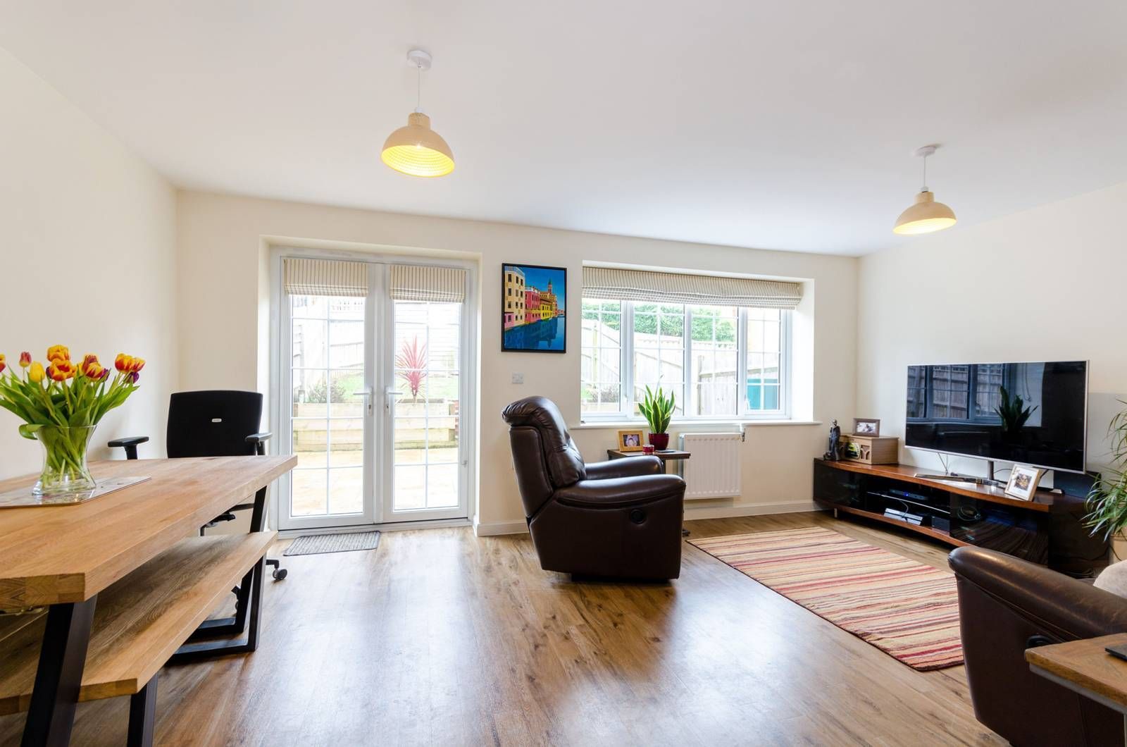 4 bedroom semidetached house for sale, Metcalfe Avenue, Carshalton