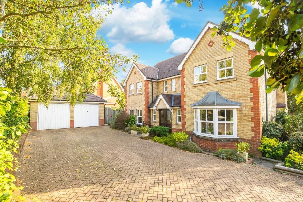 4 bedroom detached house for sale, Harts Grove, Woodford Green, Essex