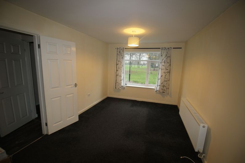 3 Bedroom House To Rent Goodman Park Slough Sl Sl2 5np