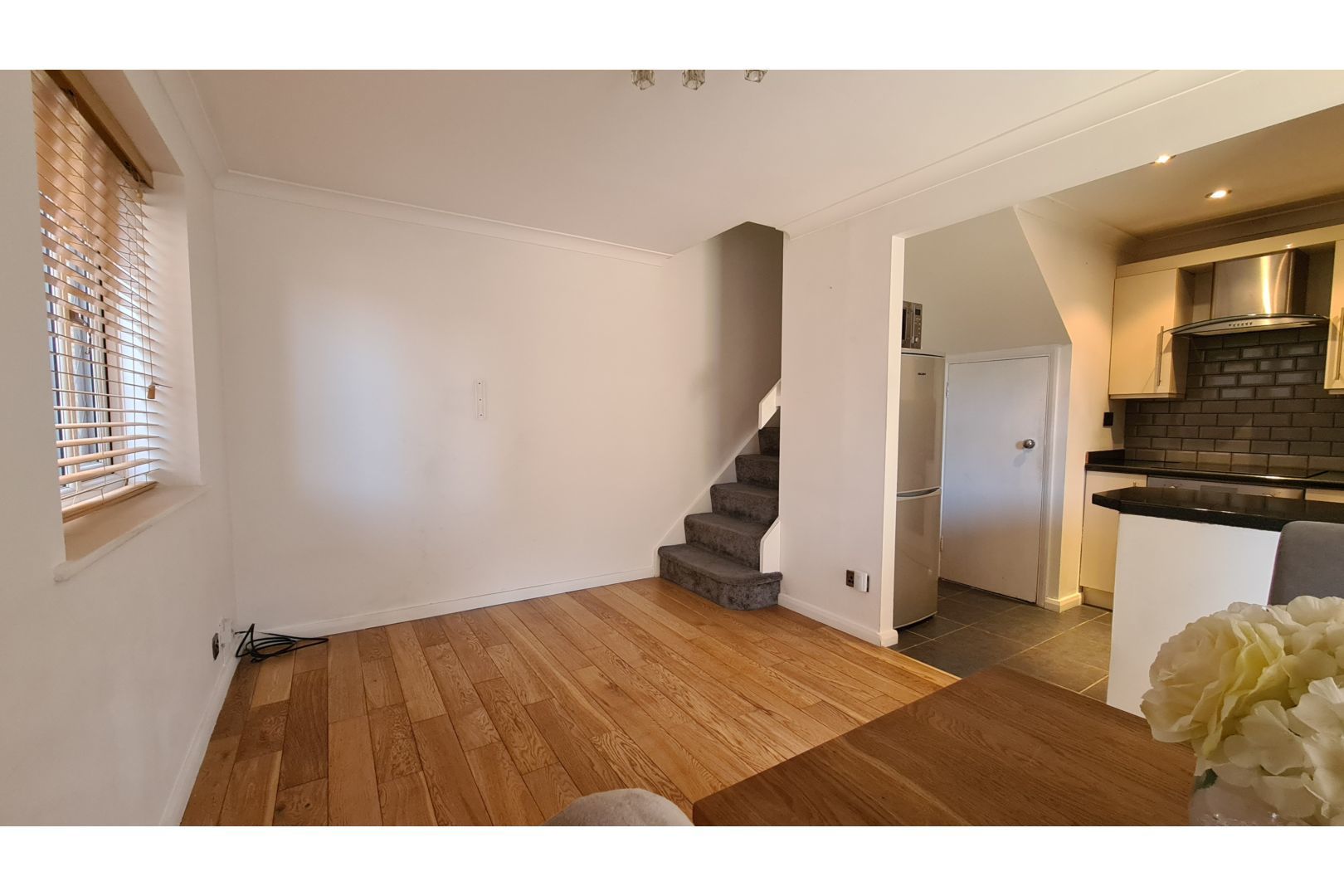 1 bedroom semidetached house to rent, Stanton Close, Orpington BR, BR5 4RN