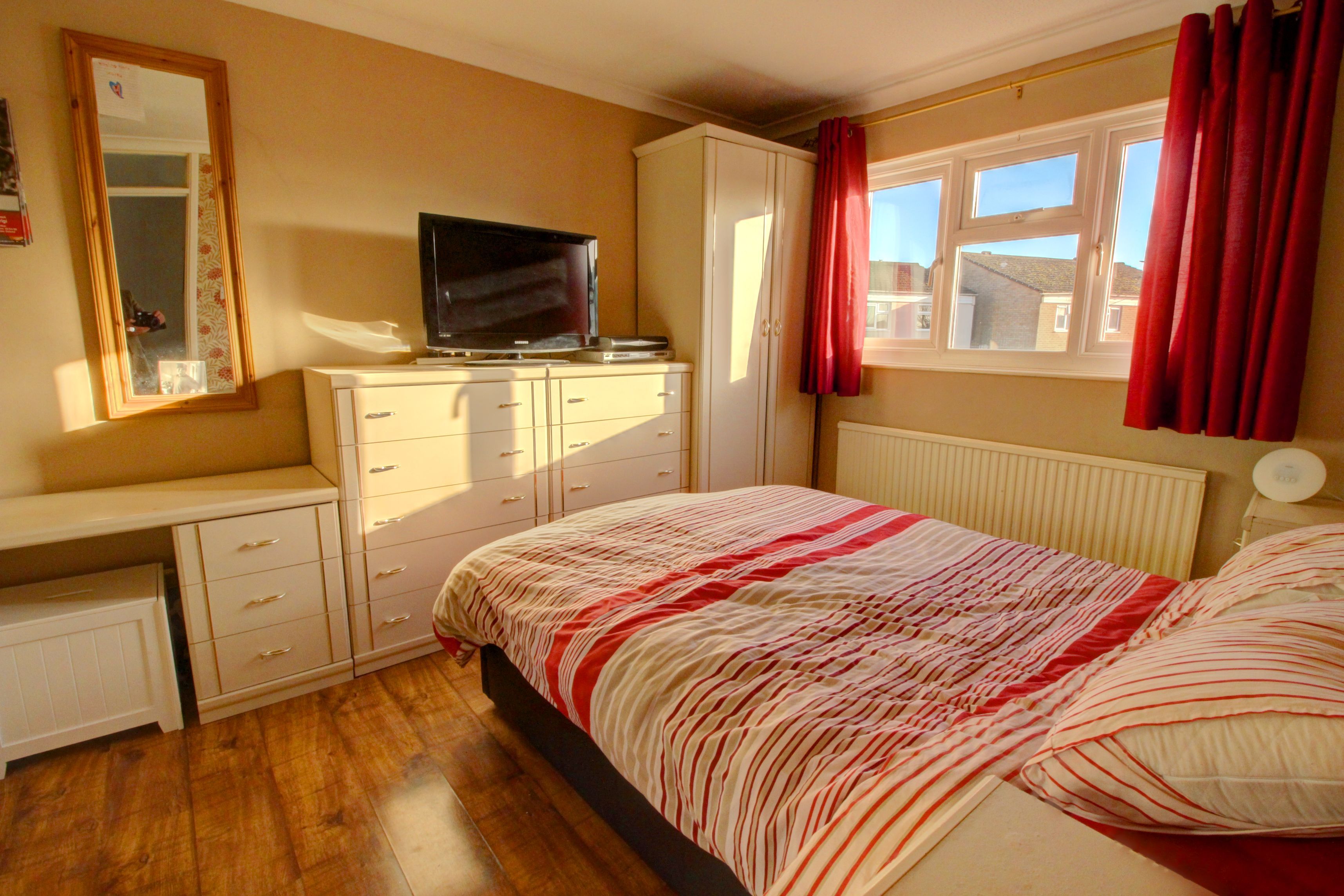 3 Bedroom House For Sale Northmead Road Slough Sl Sl2 1tr