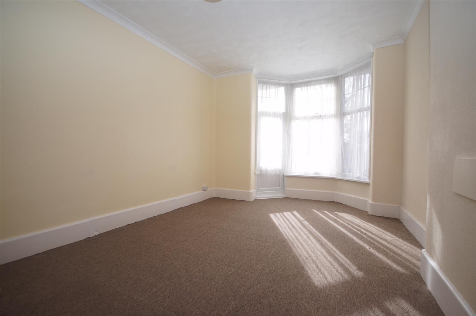 1 Bedroom Flat To Rent Swinburne Avenue Broadstairs Ct