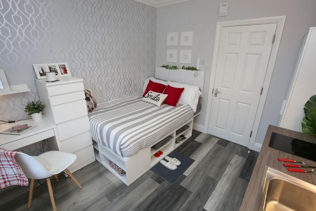 Studio flat to rent, Victoria Street, Dunstable, LU6 3AZ