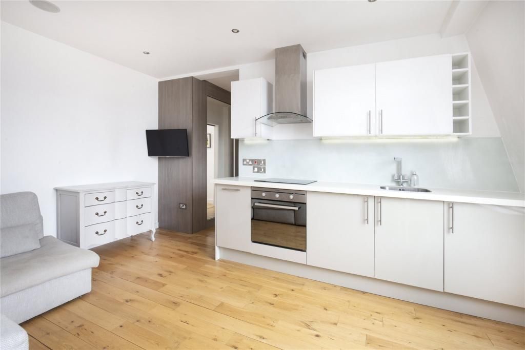 1 bedroom flat for sale, Chelsea Manor Street, London, SW3 3TS