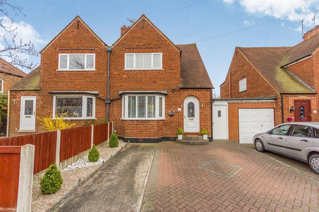 2 bedroom semidetached house to rent, Avon Road, Shirley, Solihull B