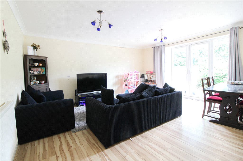 4 bedroom for sale, Ryecroft Gardens, Blackwater, Camberley