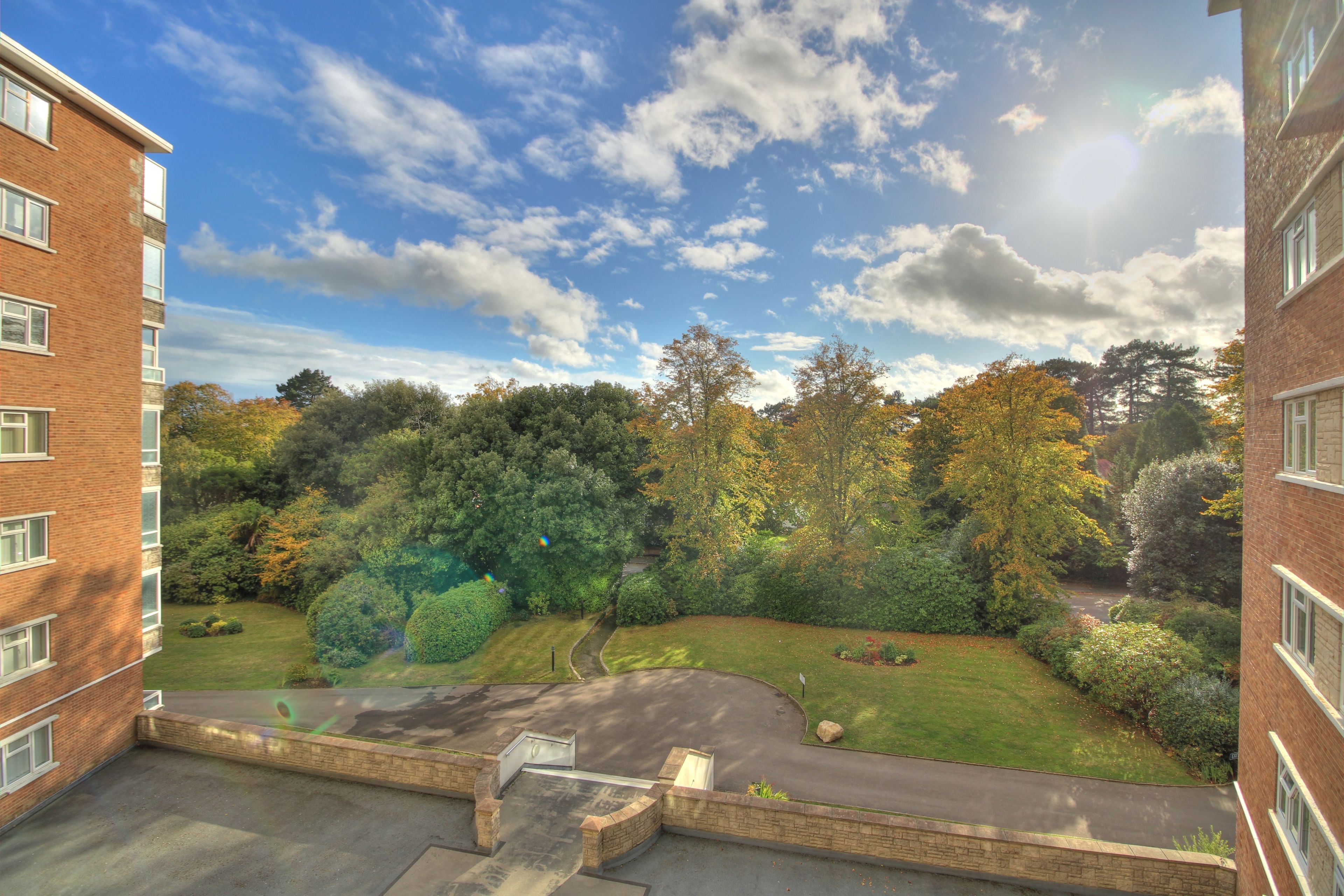 2 bedroom flat for sale, West Cliff Road, Bournemouth, BH4 8AY