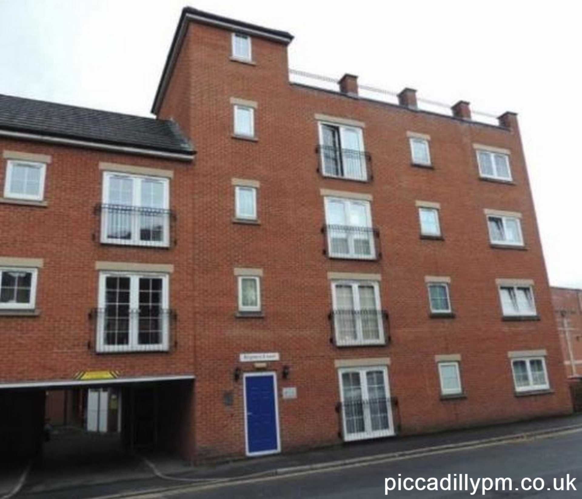 3 bedroom apartment to rent, Regency Court, Waterloo Road, Stalybridge