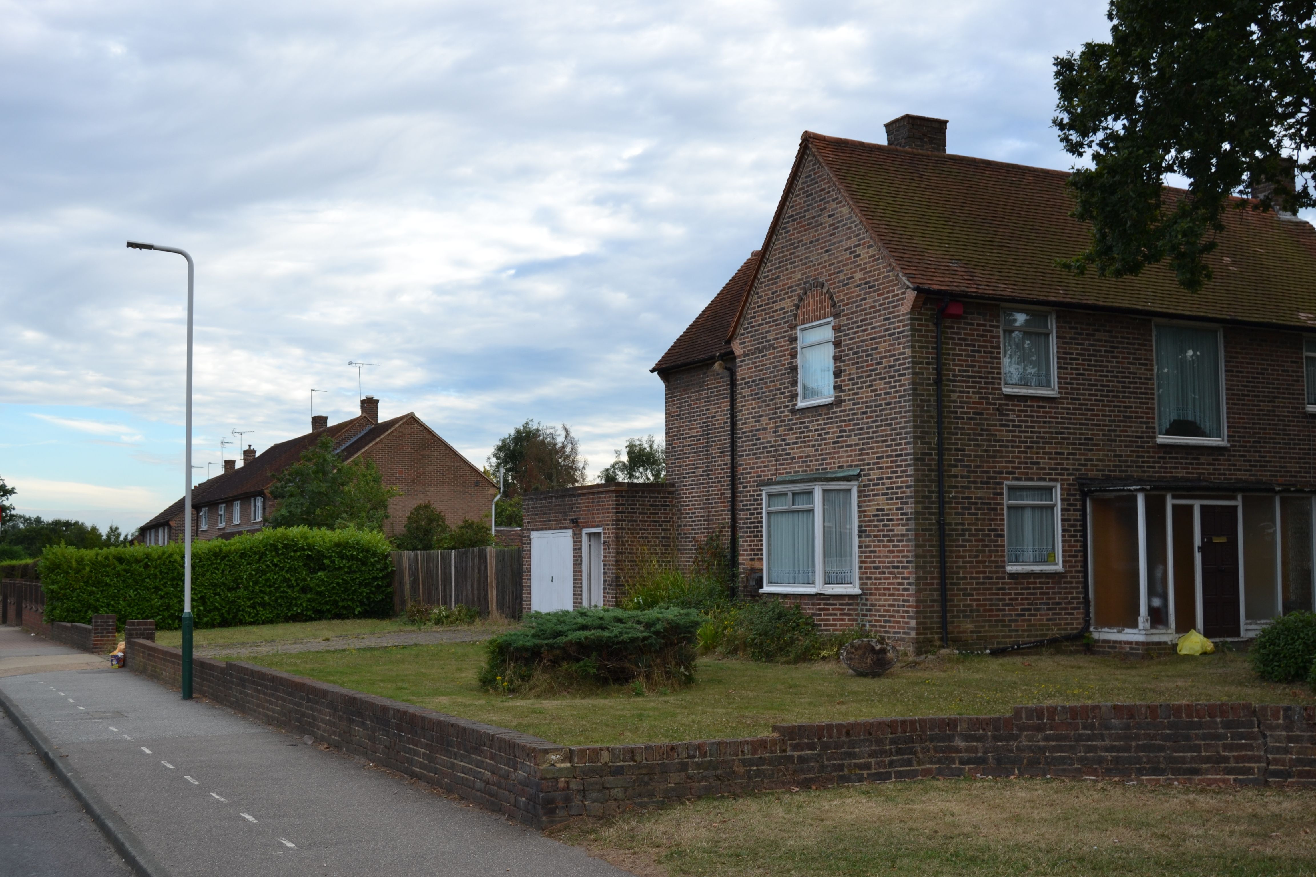 4 bedroom detached house for sale, Wrexham Road, Romford, RM3 9HH