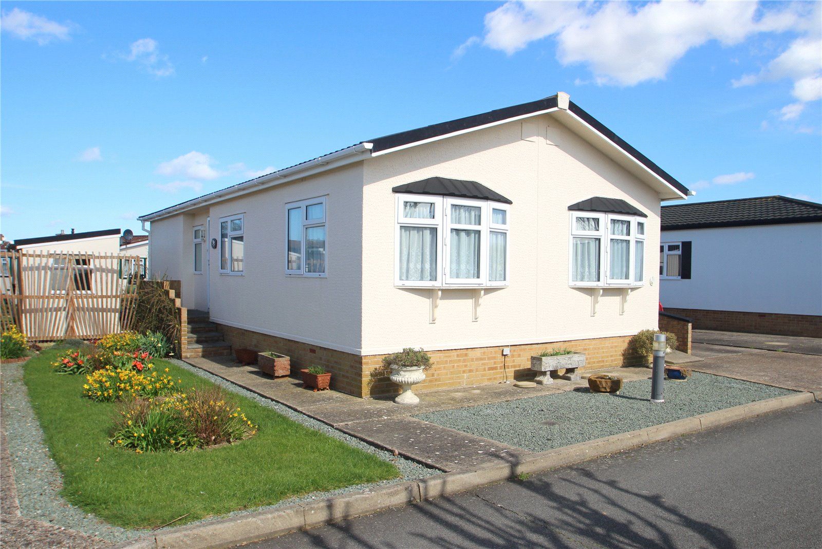 2 bedroom reteirment property for sale, Willowbrook Park, Lancing, BN15 8JJ