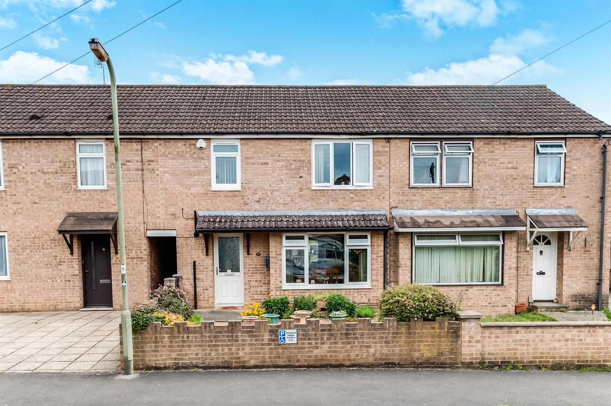 3 bedroom terraced house for sale, Crosslands Drive, Abingdon, OX14 1JY