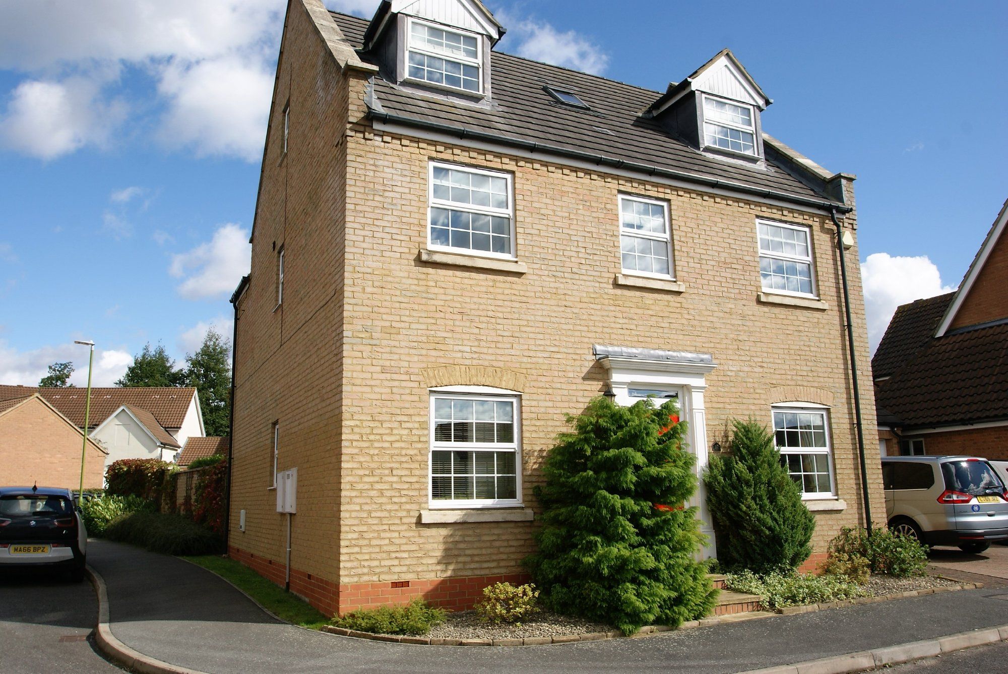 5 bedroom detached house for sale, The Coppice, VilliersSurMarne