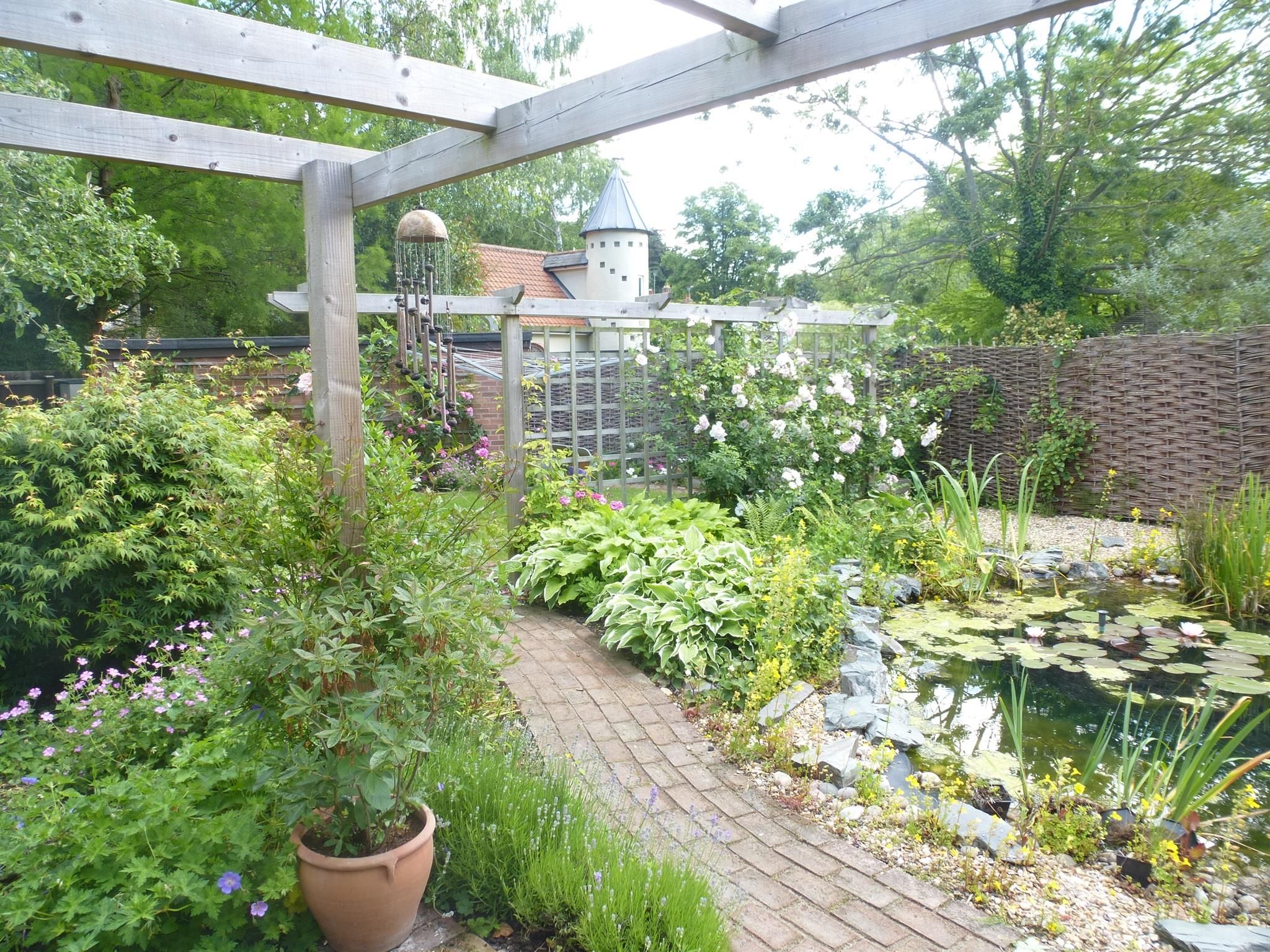 3 bedroom semidetached house for sale, Bridgewood Road, Woodbridge