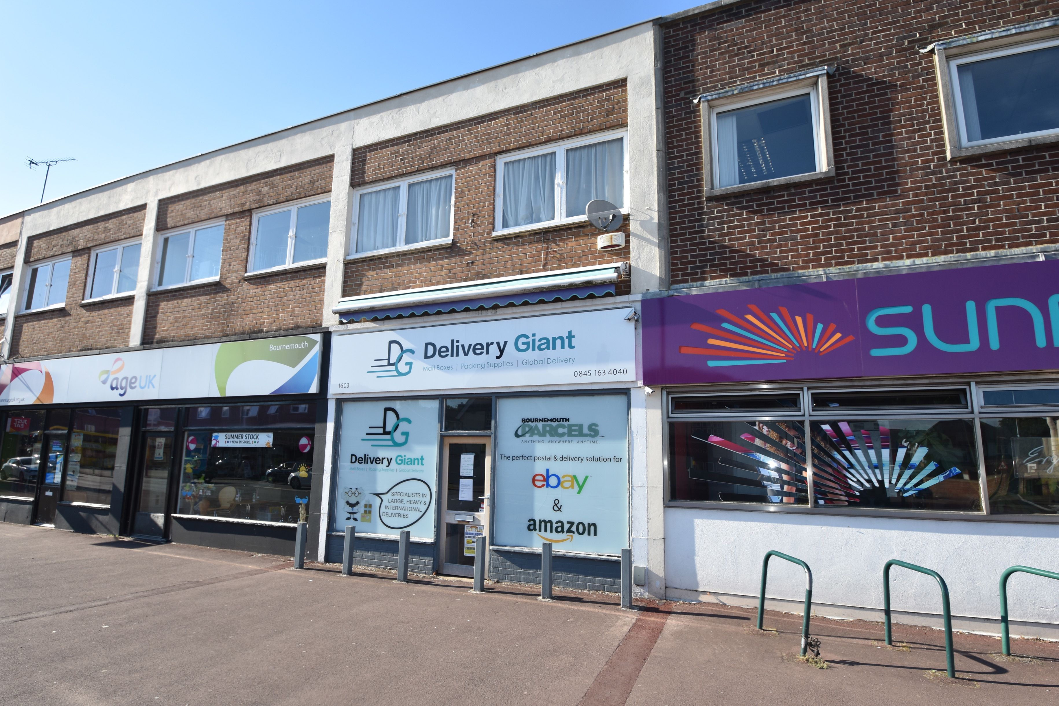 Shop to rent, Wimborne Road, Kinson, Bournemouth, Dorset BHP, Kinson