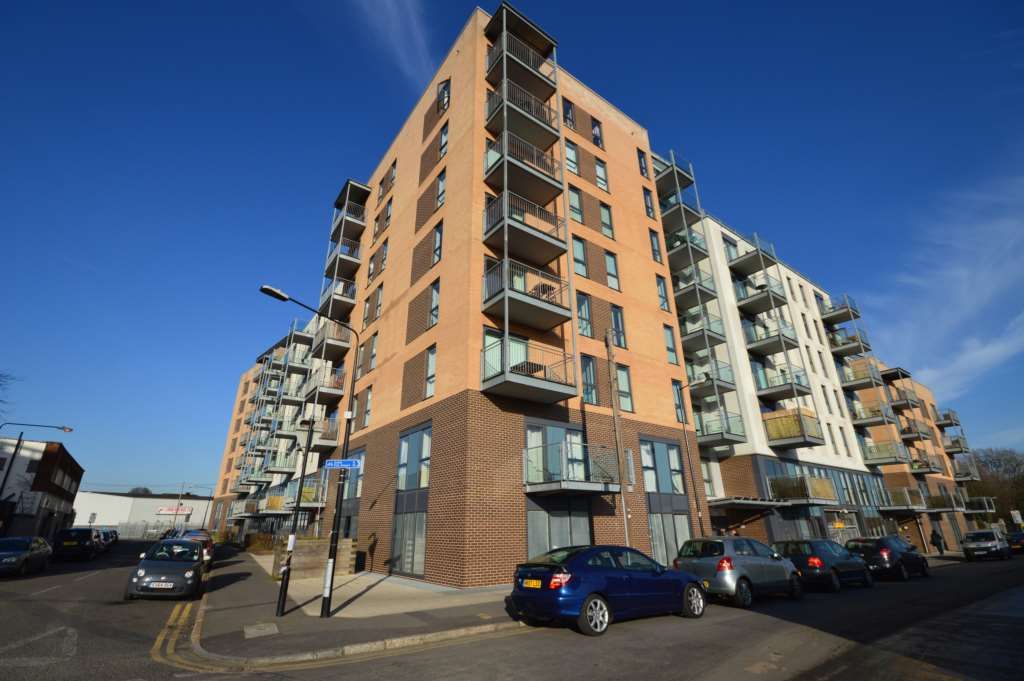 2 bedroom flat to rent, Mercury House, Jude Street, Canning Town