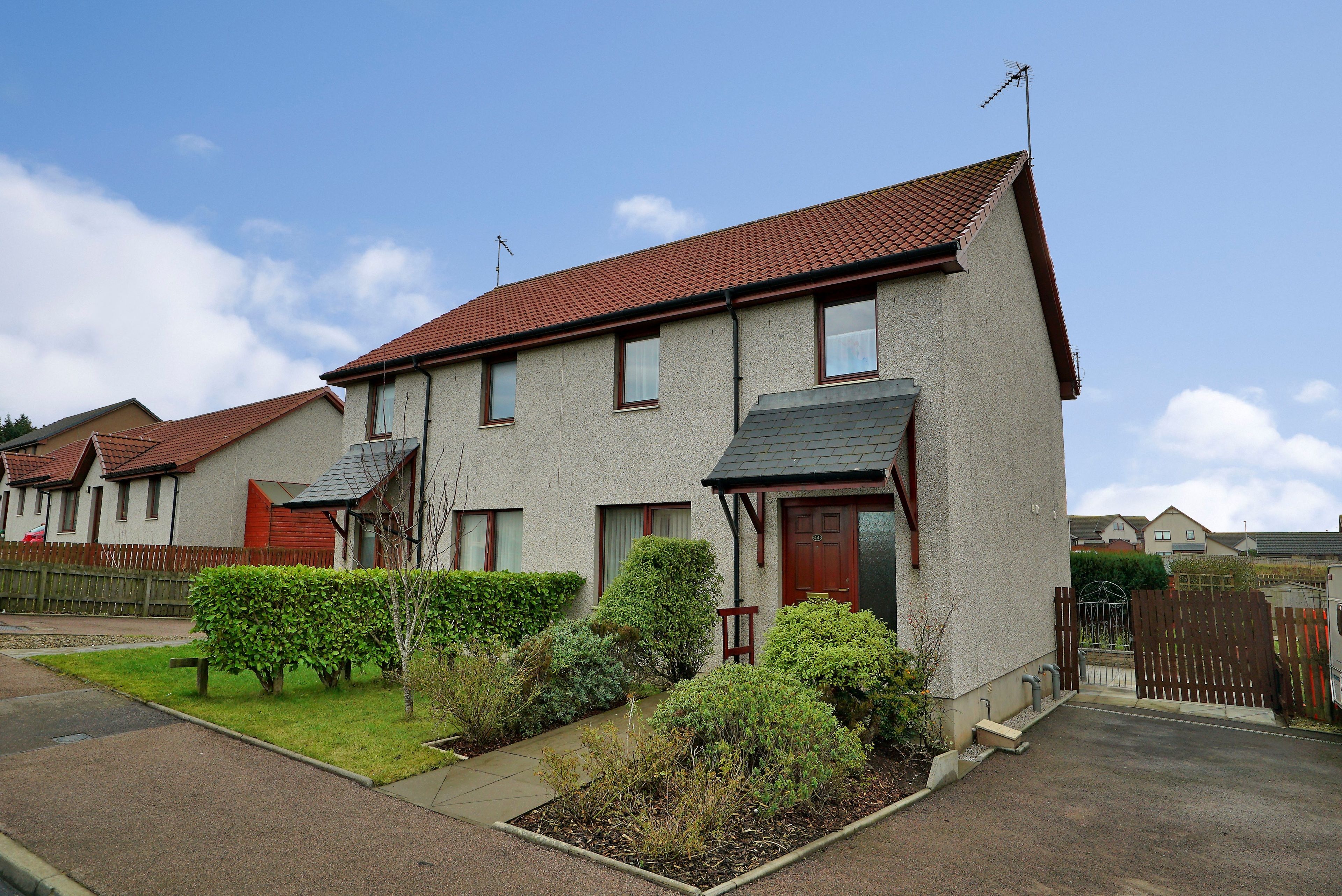 3 bedroom accessible semidetached house for sale, Fair Isle Crescent