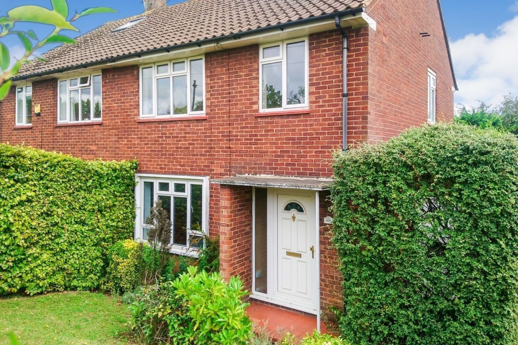 4 bedroom detached house for sale, Chiltern Drive, Mill End
