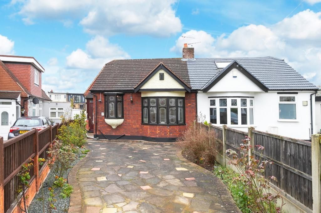 3 bedroom bungalow for sale, Spencer Close, Woodford Green, Essex, IG8 7QW
