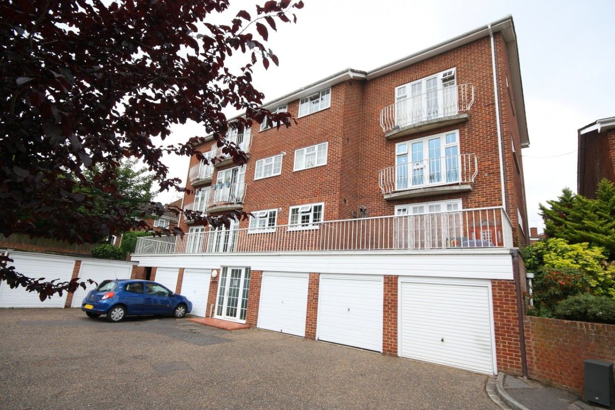 1 bedroom flat to rent, Belgrave Manor, Woking GU, Pyrford Village