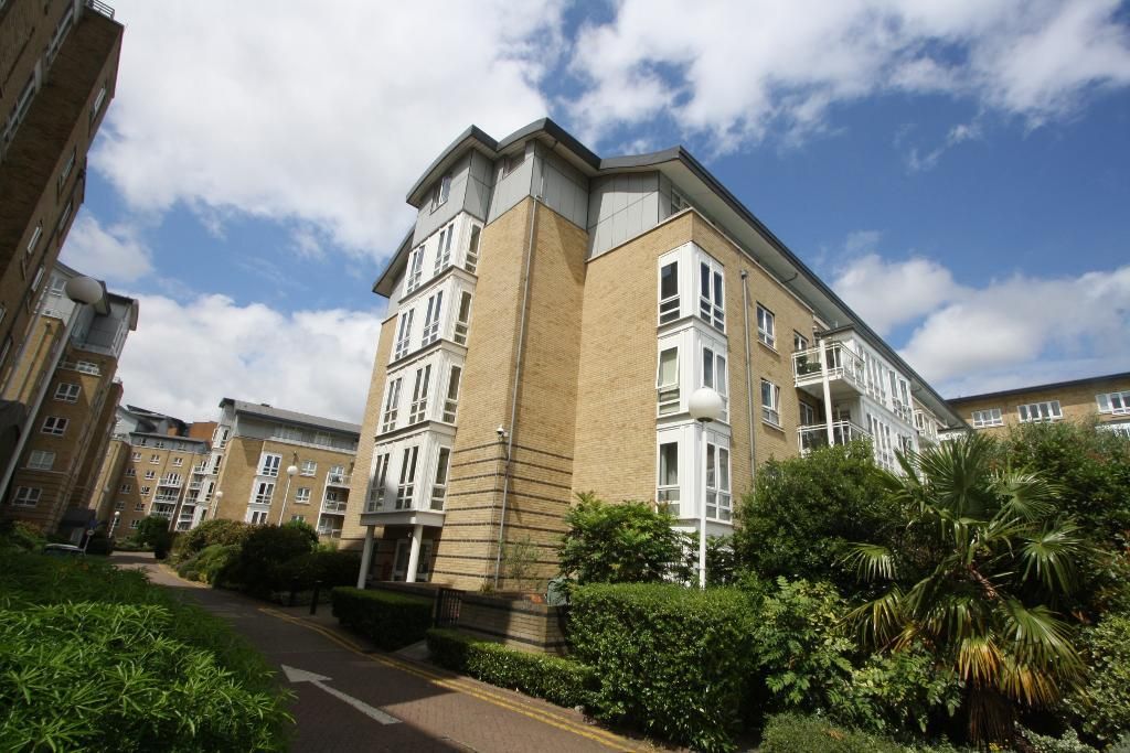 1 bedroom flat to rent, St Davids Square, London, E14 3WD
