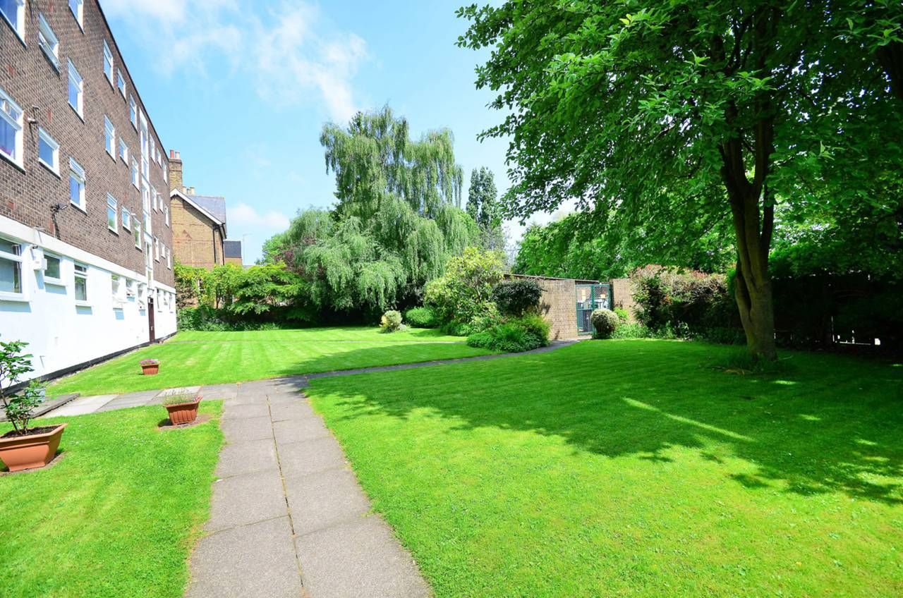 Studio flat to rent, Eaton Rise, Ealing Broadway, W, W5 2HH