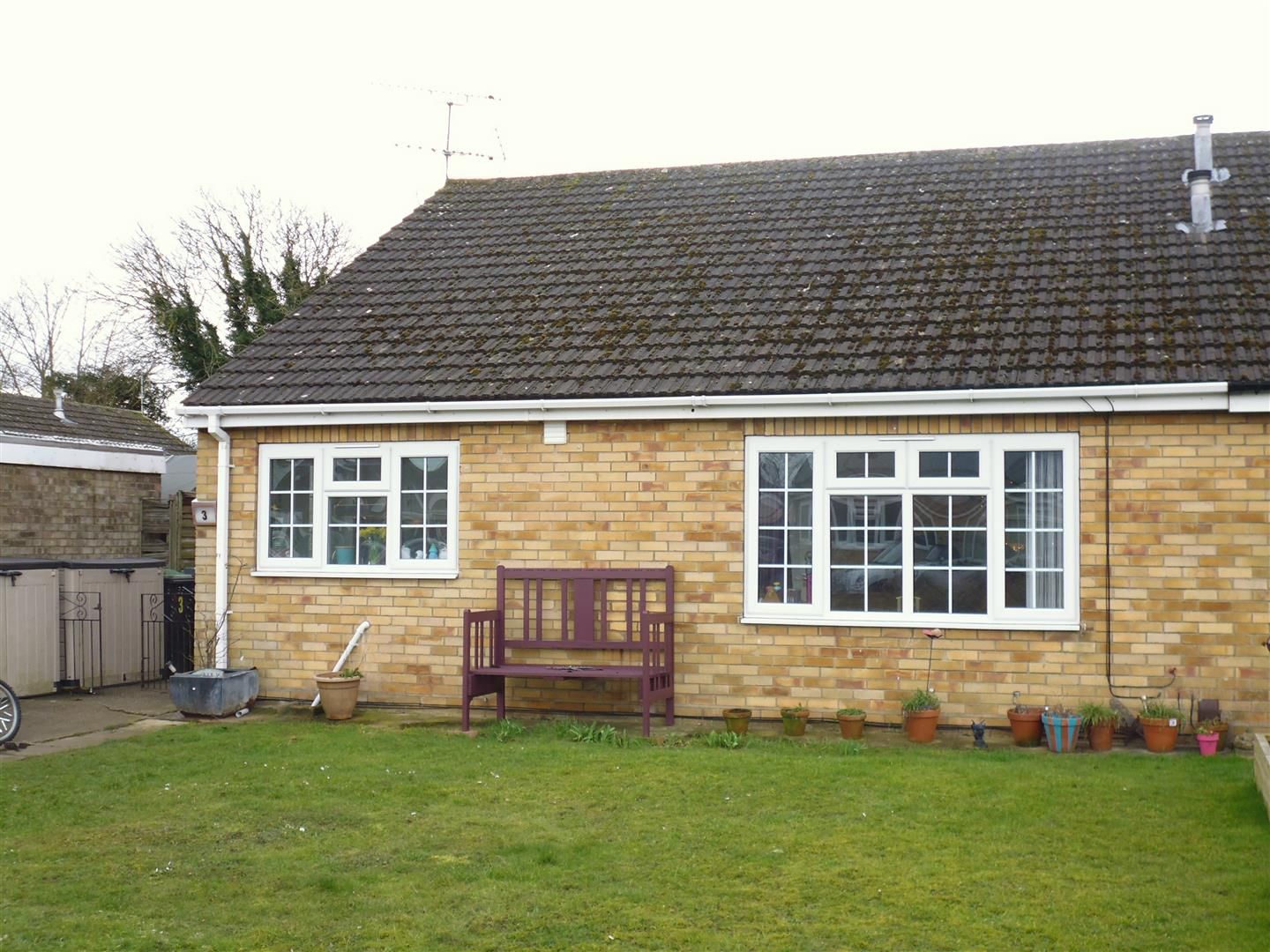 3 bedroom semidetached bungalow for sale, Marina Close, Waddington, Lincoln LN, LN5 9NL