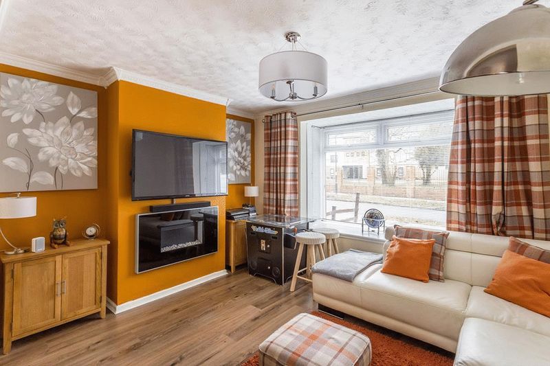 4 bedroom house for sale, Lark Rise, Langley Green, Crawley RH, RH11 7QQ