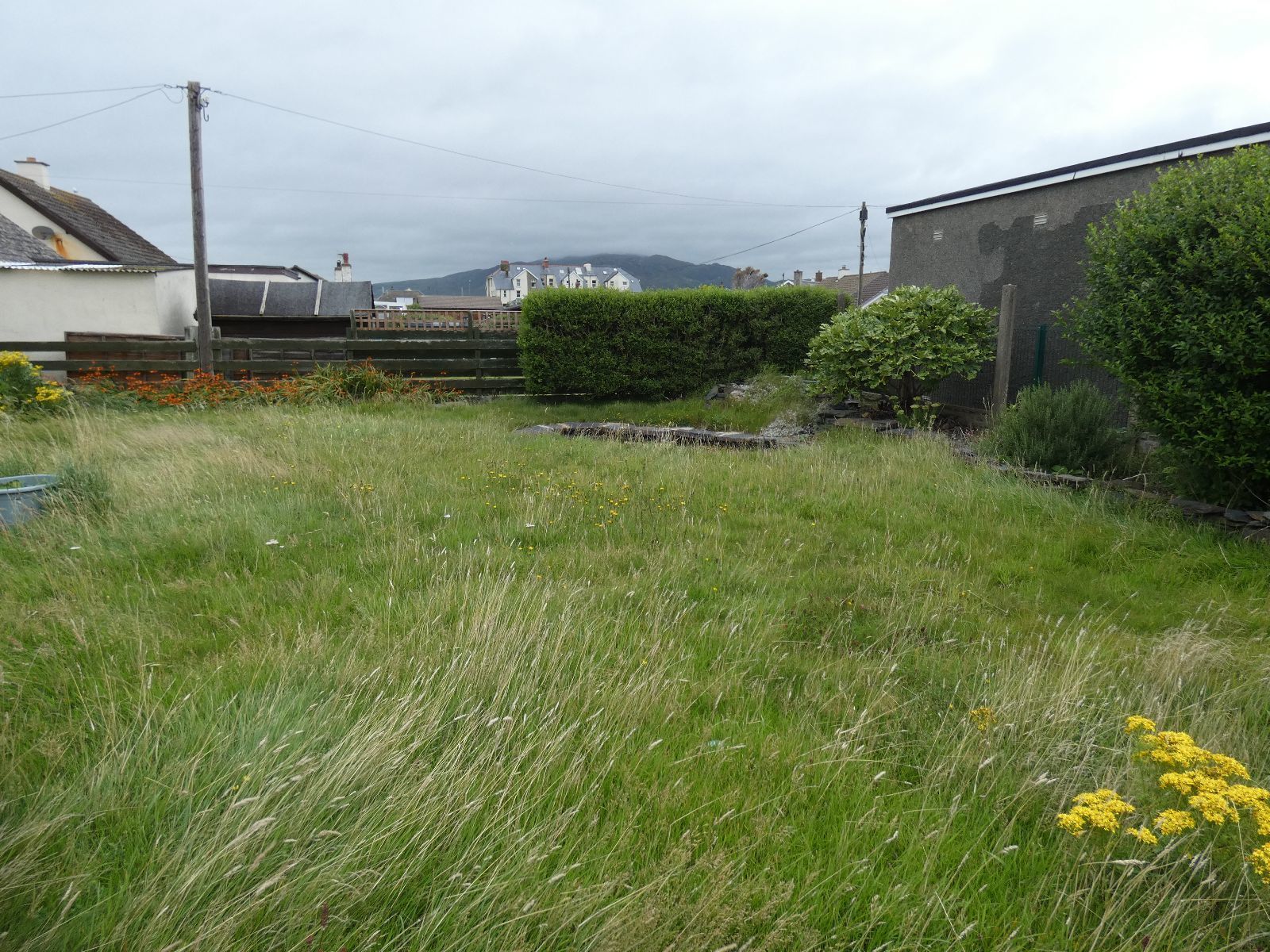 3 bedroom bungalow for sale, Penrhyn Drive North, Fairbourne, LL38 2DX