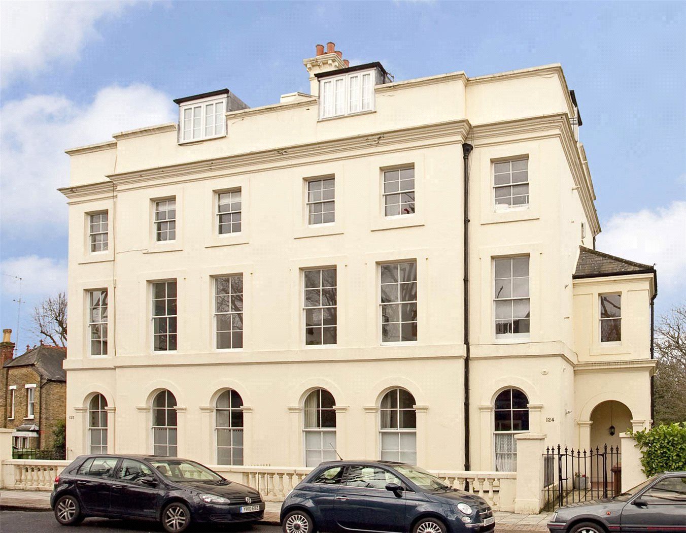 2 bedroom flat to rent, Grove Park, Camberwell, London SE, SE5 8PL