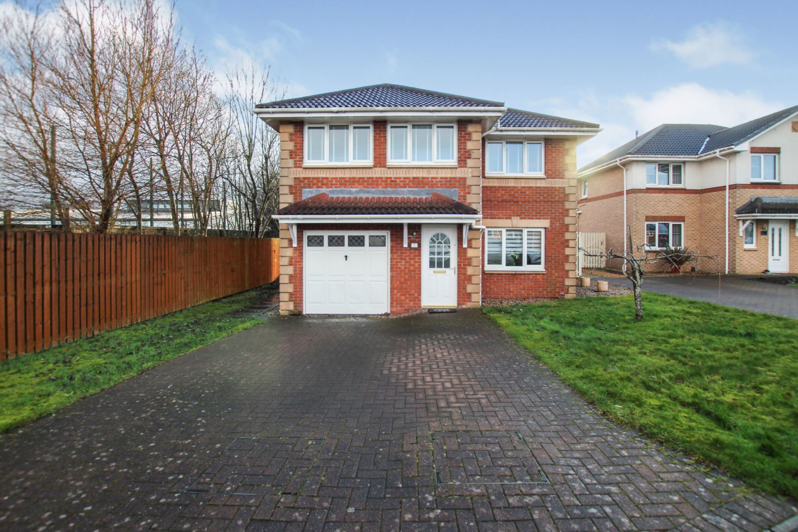 5 bedroom detached house for sale, Heather Gardens, Viewpark
