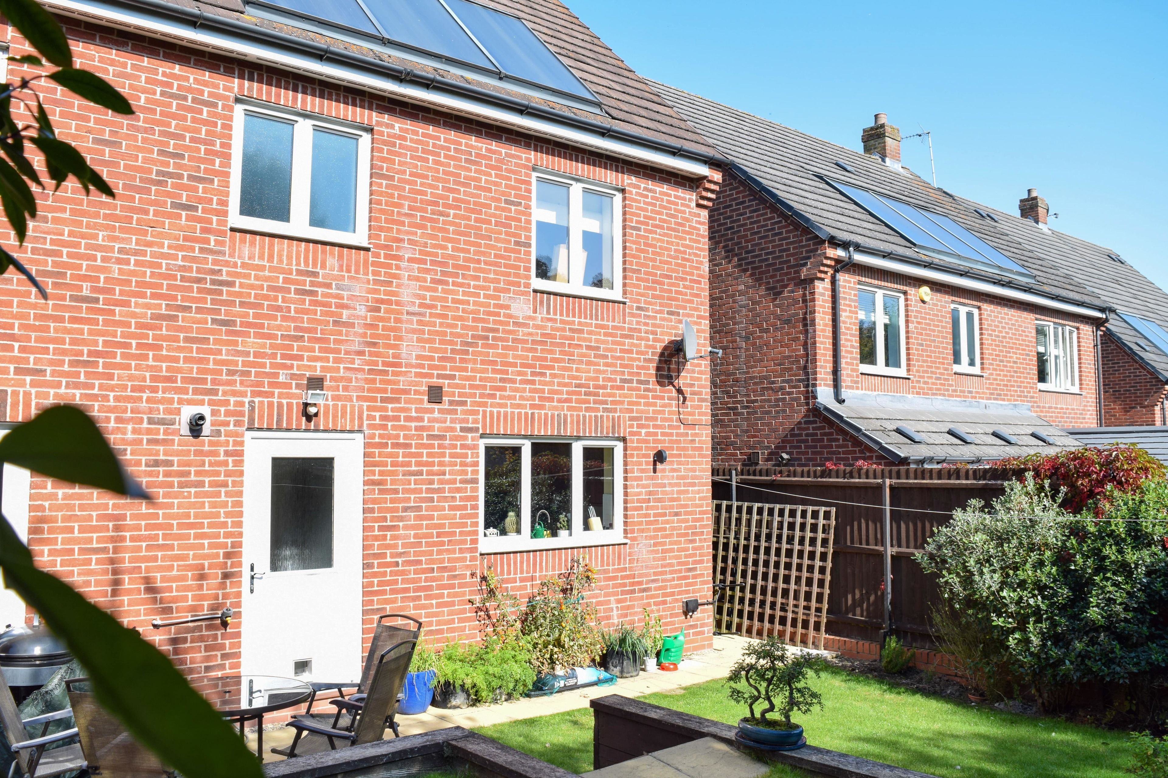 5 bedroom detached house for sale, Close, Daventry NN, NN11 9AE