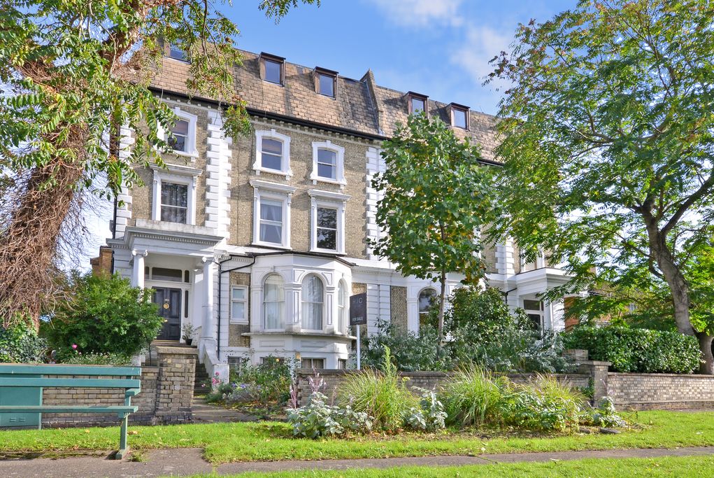 1 bedroom flat for sale, Maple Road, Surbiton KT, KT6 4RP