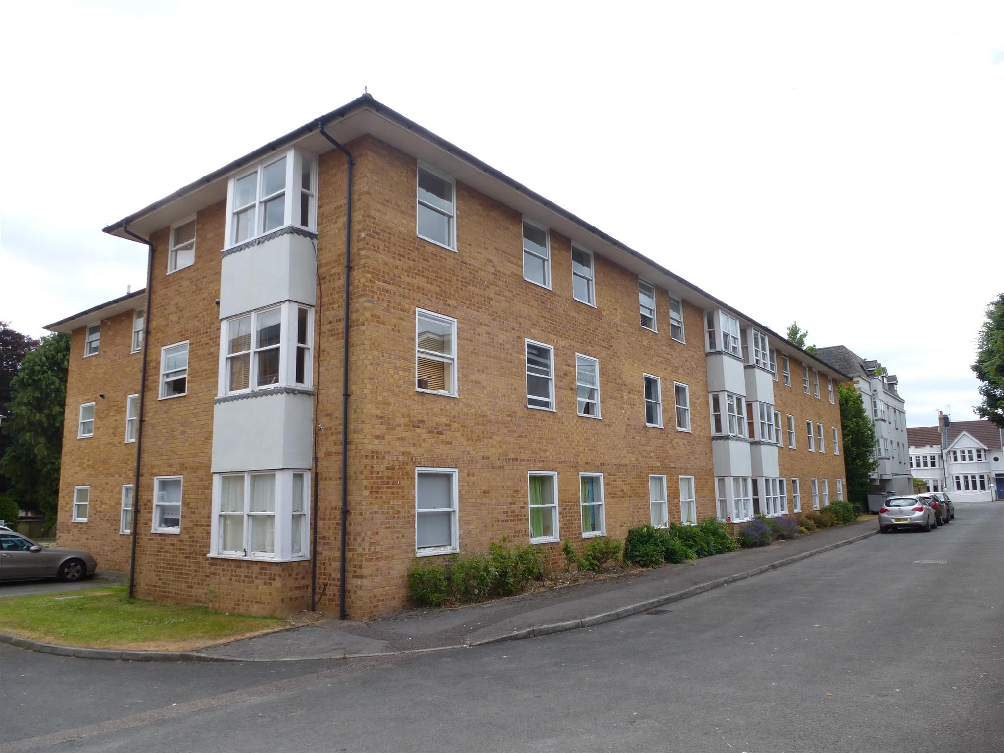 2 Bedroom Apartment To Rent Shawcross House Preston Road