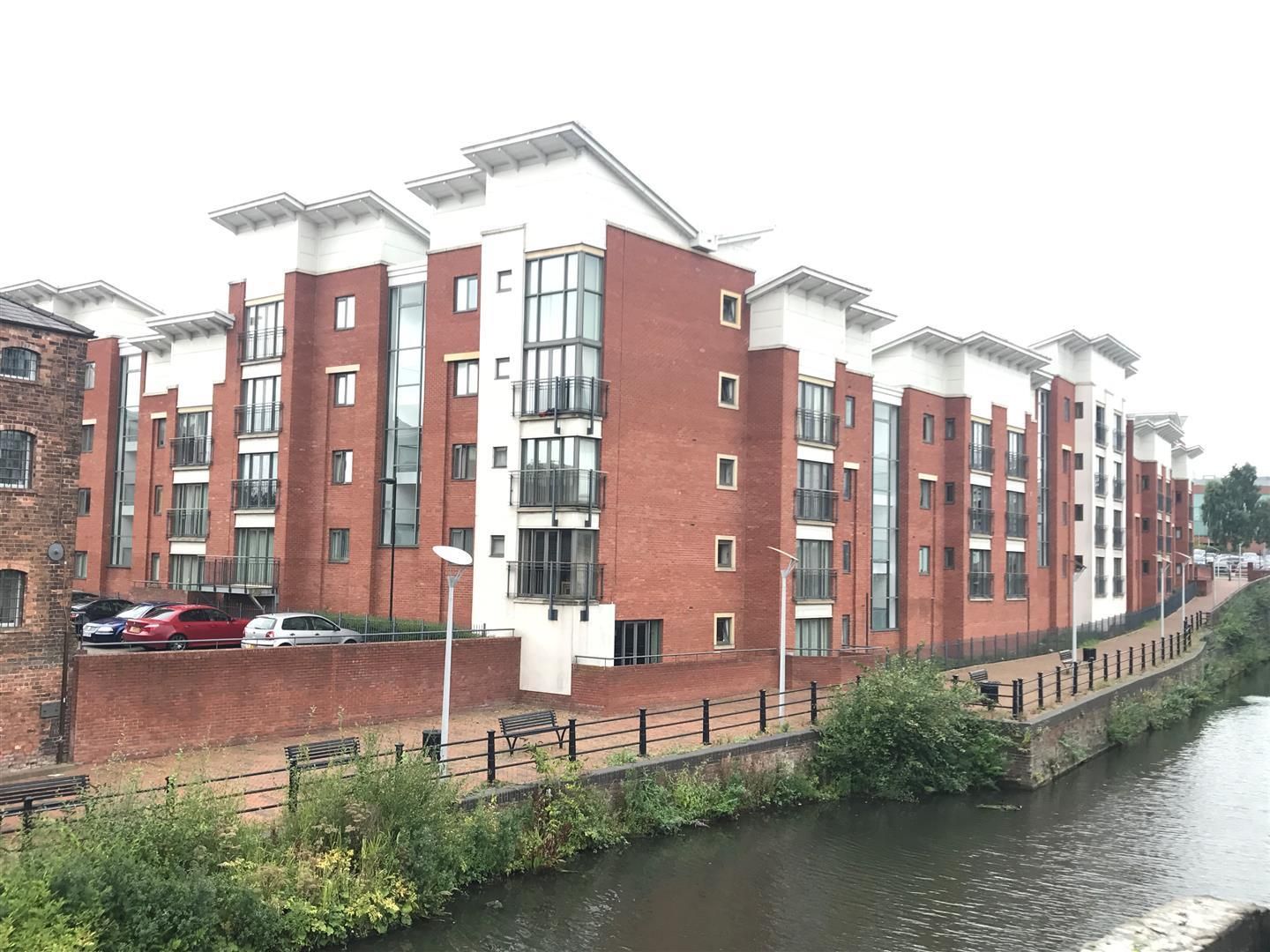 2 bedroom flat to rent, Albion Street, Wolverhampton WV, WV10 0DB