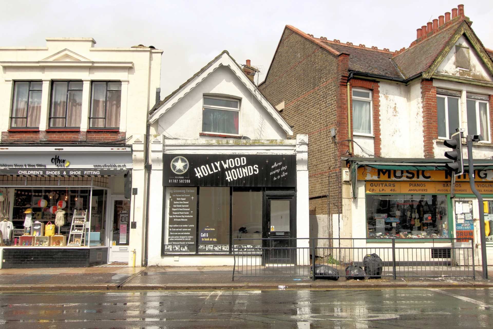 Commercial unit to rent, London Road, Westcliff On Sea, SS0 9SZ