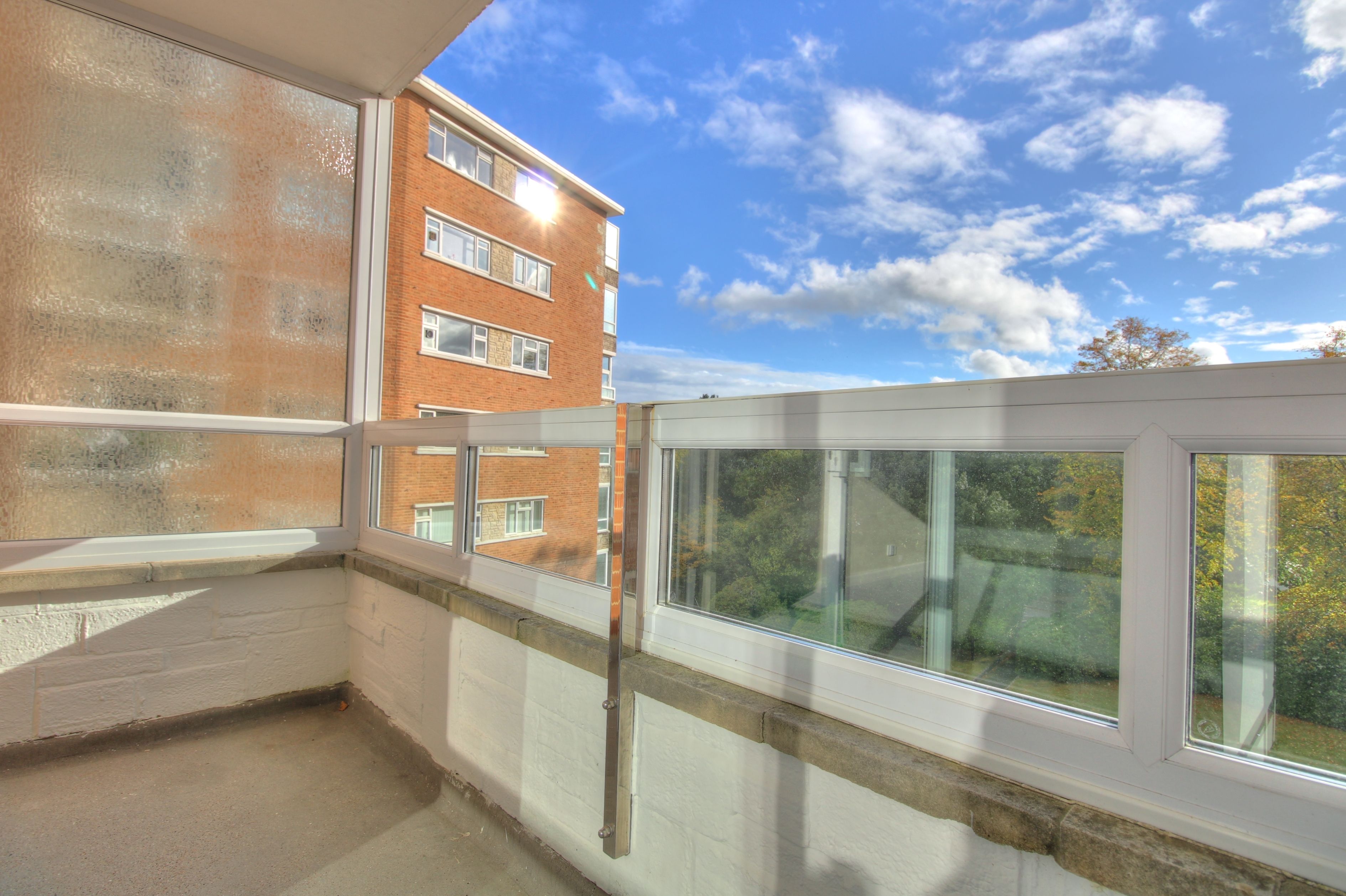 2 bedroom flat for sale, West Cliff Road, Bournemouth, BH4 8AY