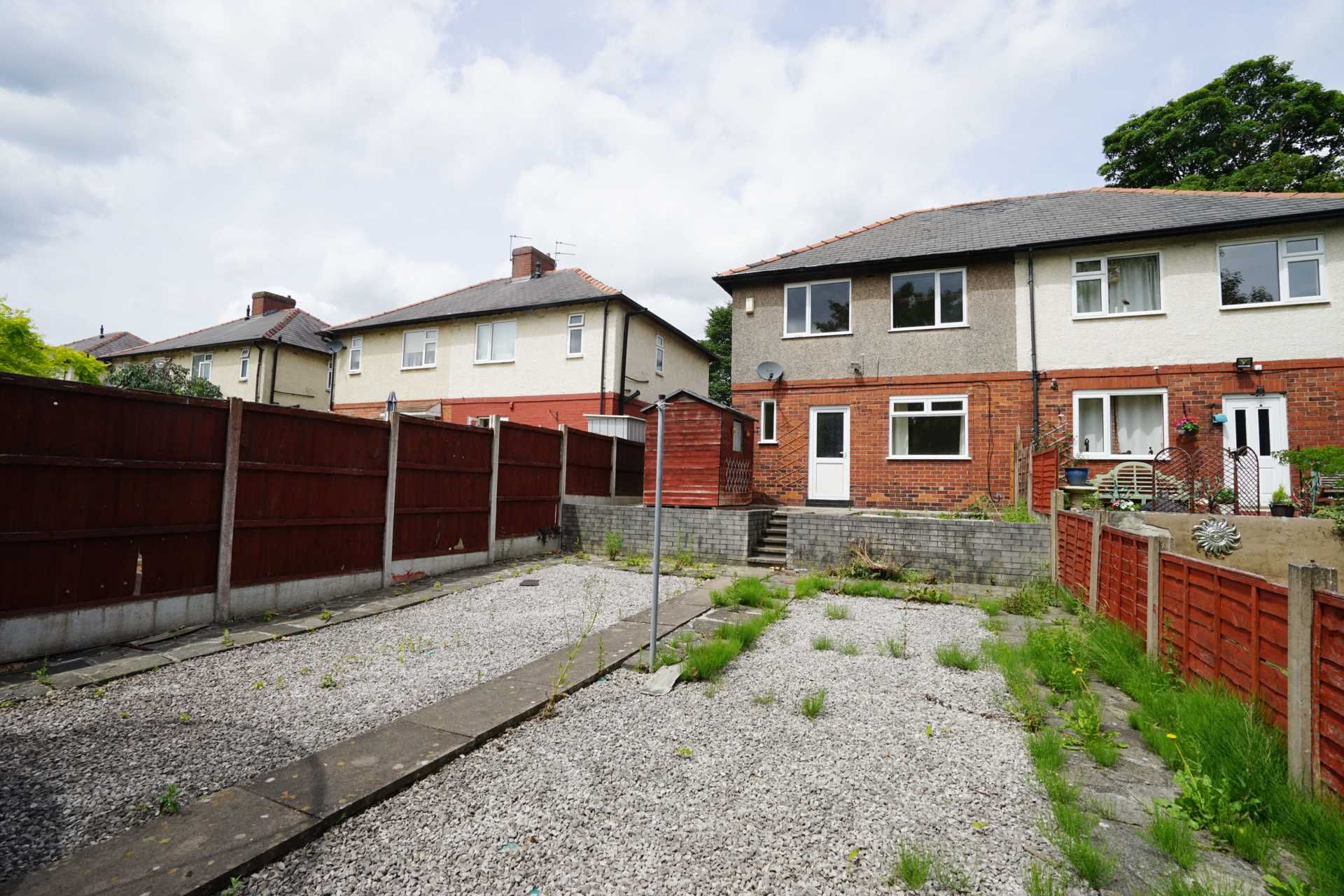 3 bedroom semidetached house for sale, Vale Avenue, Bolton, BL6 5RQ