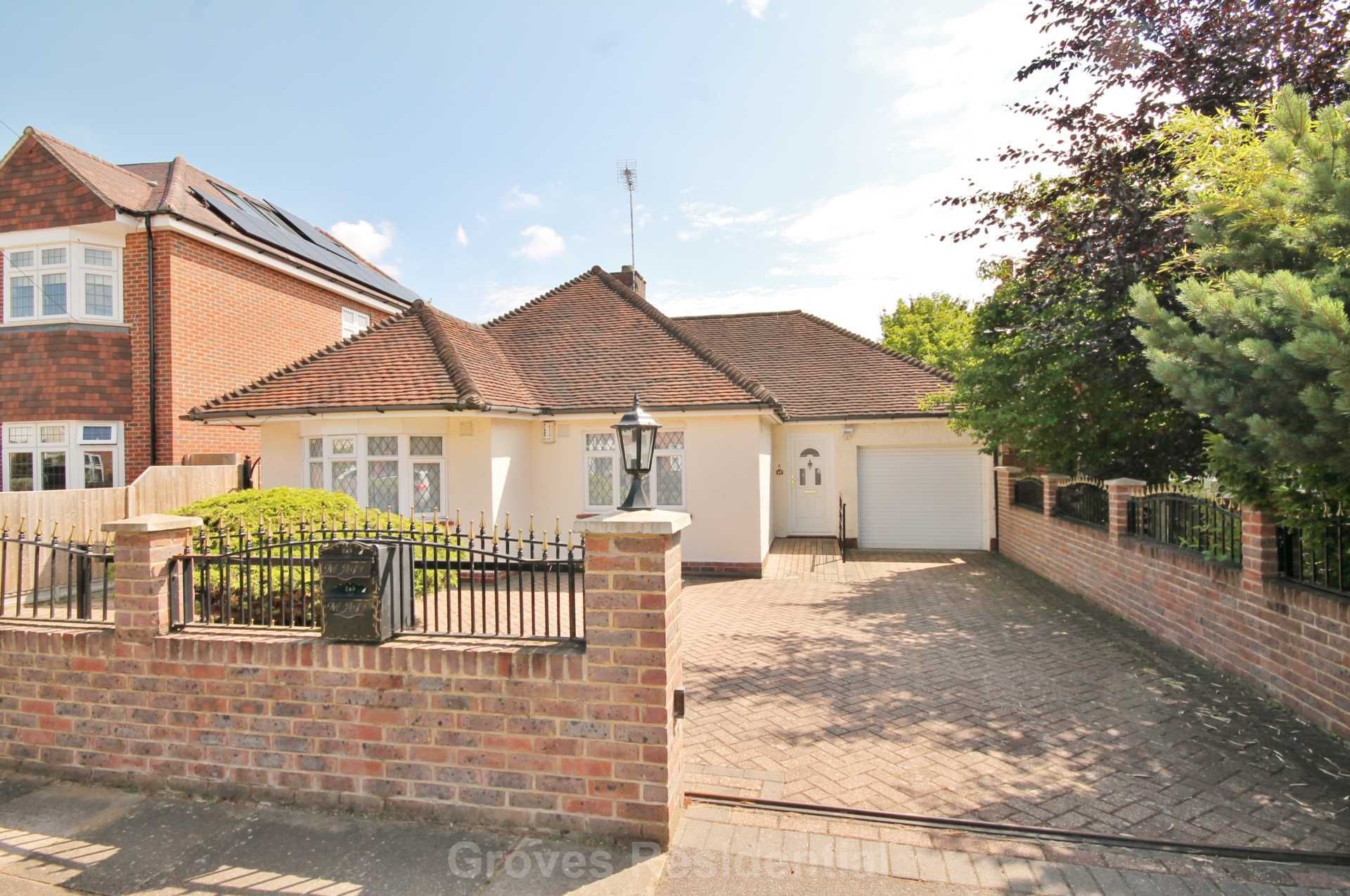 2 bedroom bungalow for sale, Beechcroft Avenue, New Malden, KT3 3EE