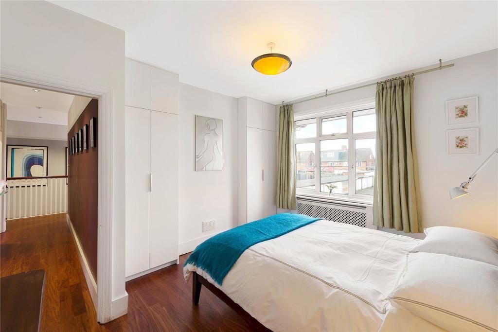 3 bedroom for sale, Strickland Row, Wandsworth, London, SW18