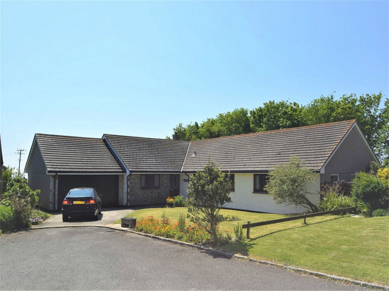 5 bedroom detached bungalow for sale, Mullion, Helston, Cornwall TR