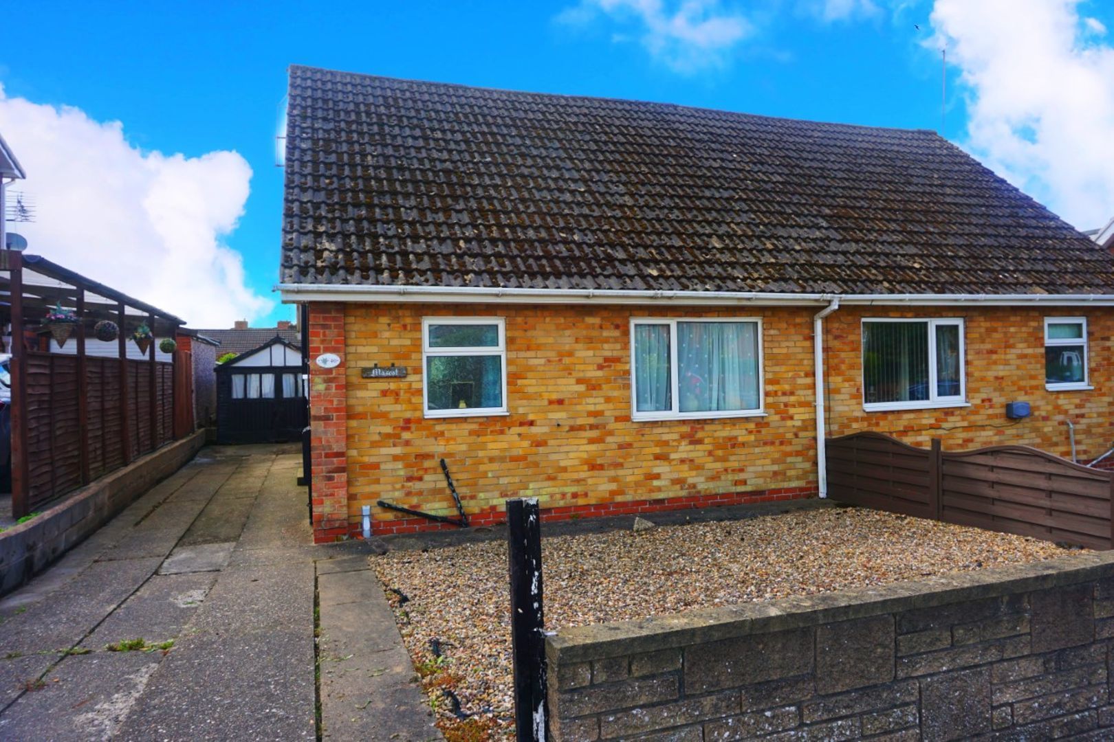 2 bedroom bungalow for sale, Park Avenue, Driffield, YO25 5EJ