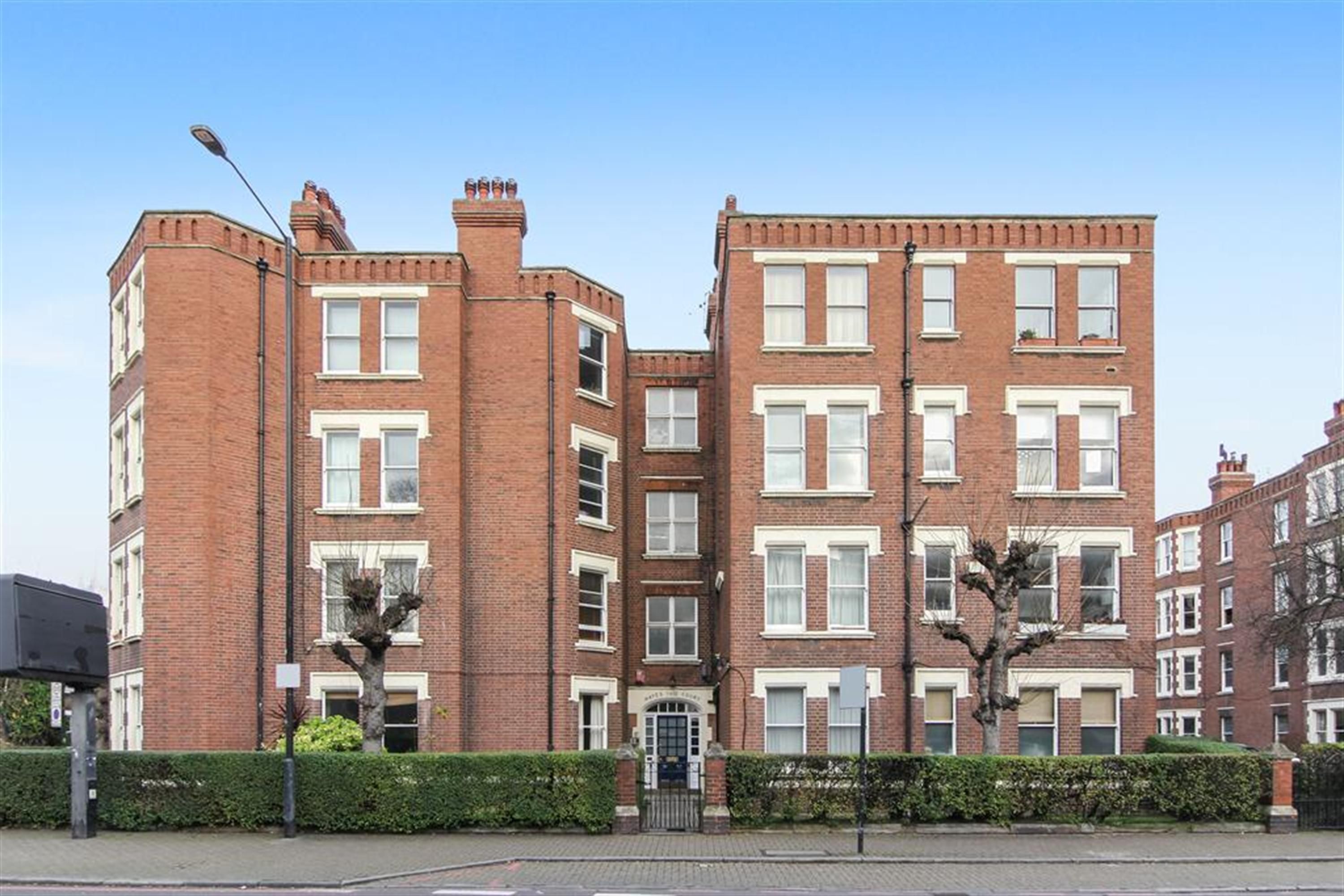 2 bedroom flat for sale, Camberwell New Road, London, SE5 0TQ