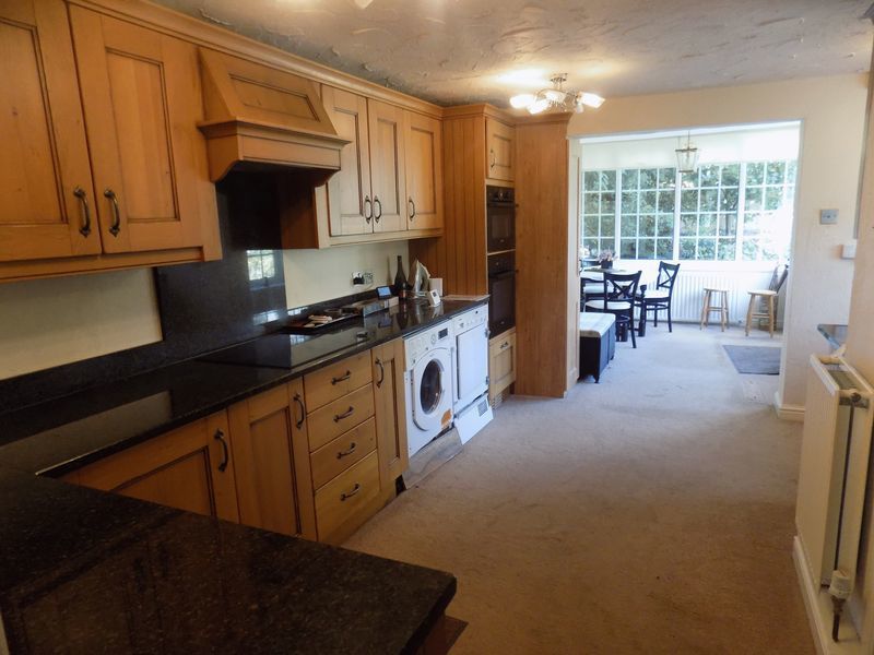 2 bedroom house for sale, Low Street, CarltonInLindrick, Worksop S