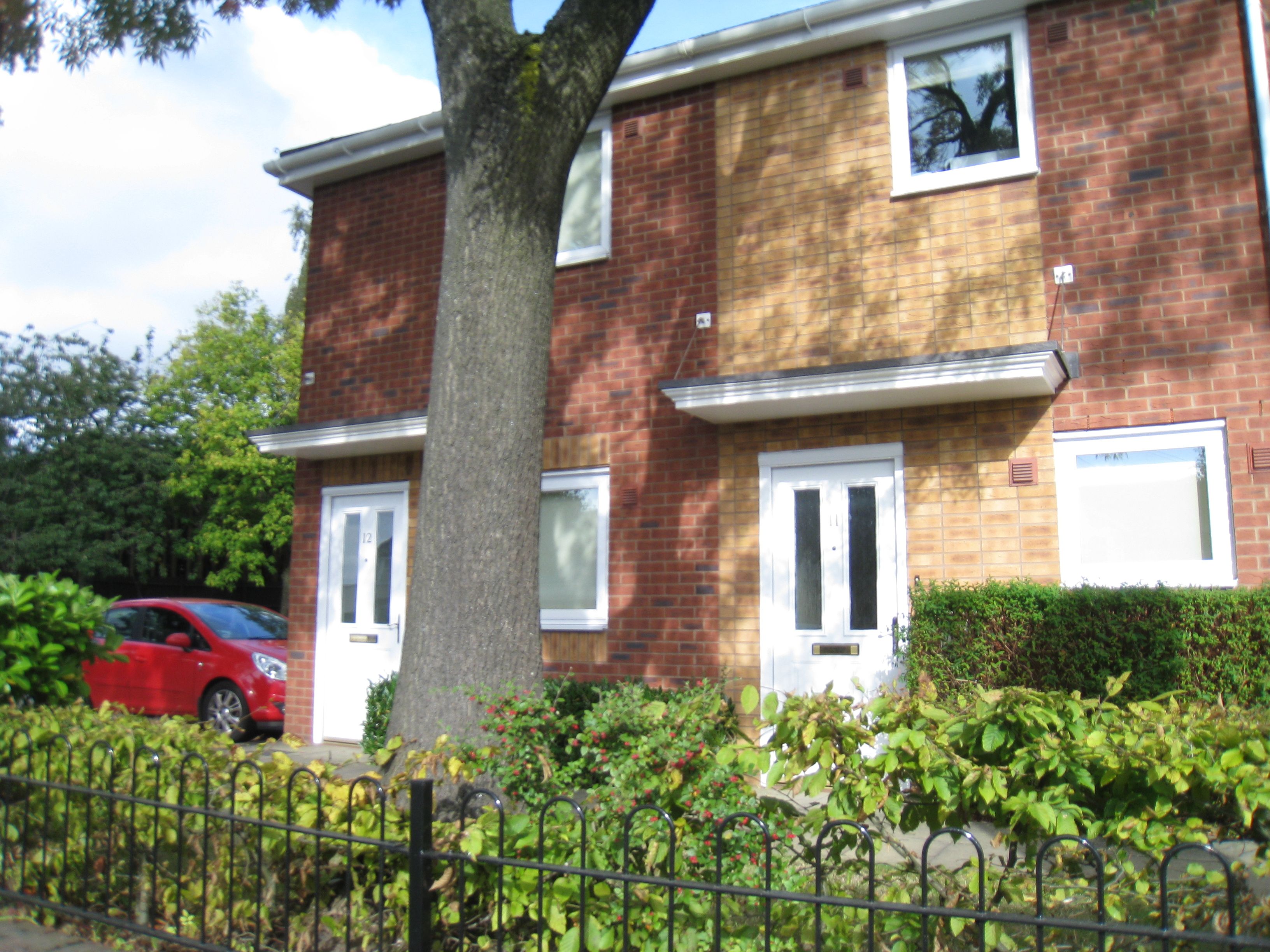 2 bedroom flat to rent, Thornton Court, Tile Hill Lane, Coventry CV