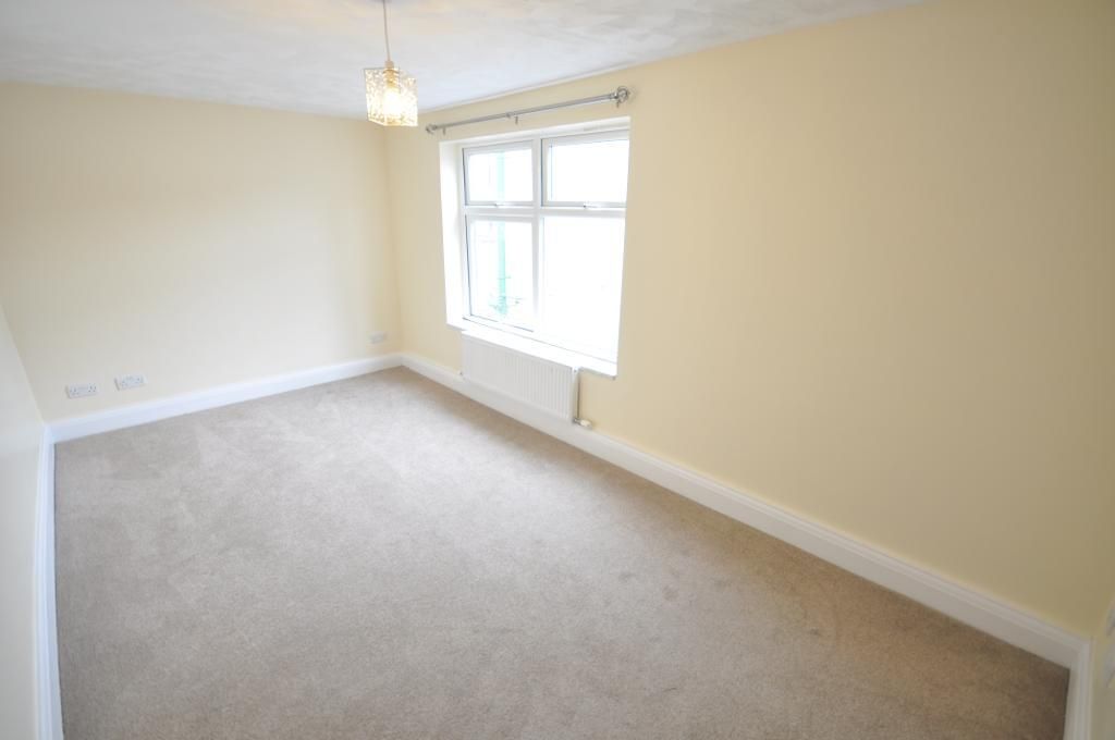 2 bedroom flat to rent, Poulton Street, Kirkham, Preston, PR4 2AJ