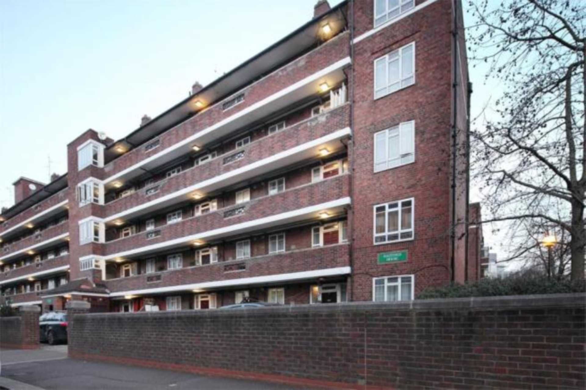 2 bedroom apartment for sale, White City Estate, London, W12 7PY