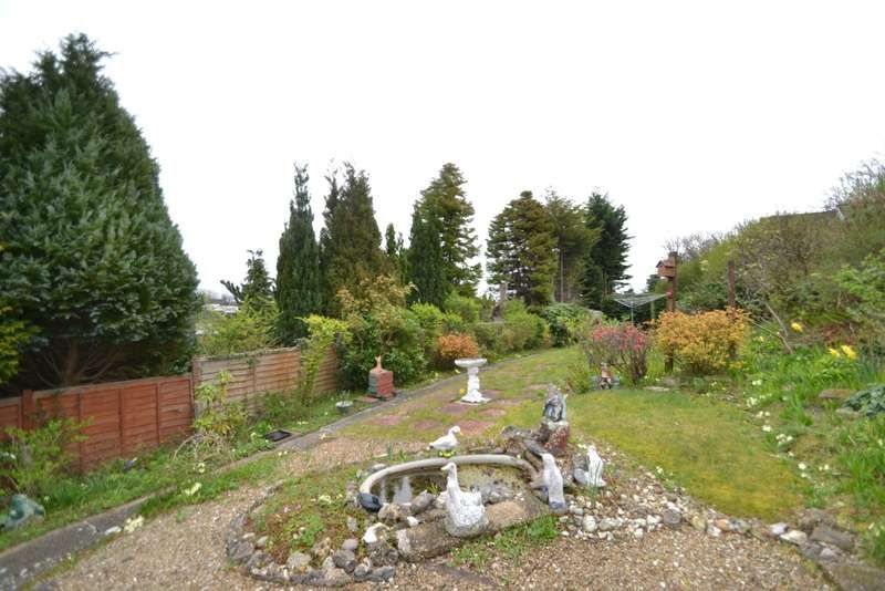 3 bedroom detached house for sale, Alder Road, Poole, BH12 4AX